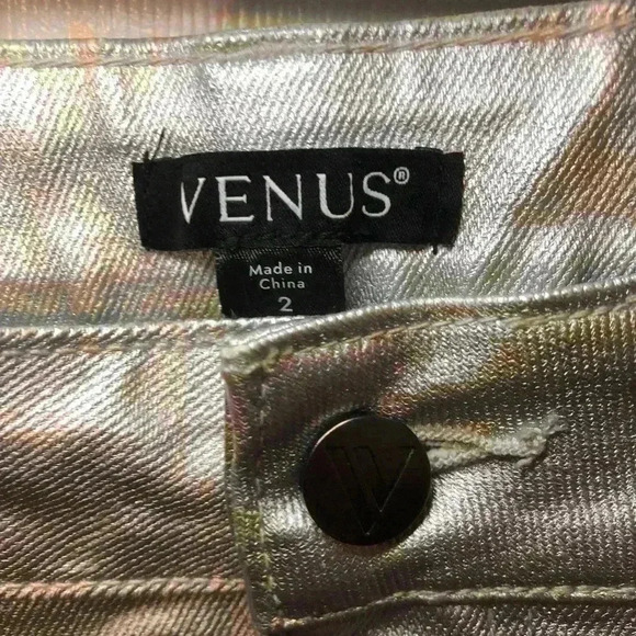 Metallic Straight Leg Jeans - Picture 10 of 11